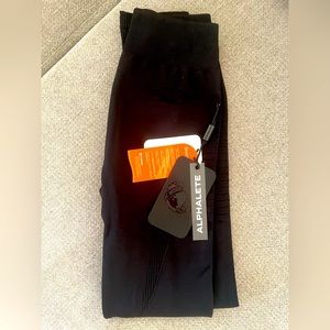 Alphalete Ozone Leggings - Size XS, Black